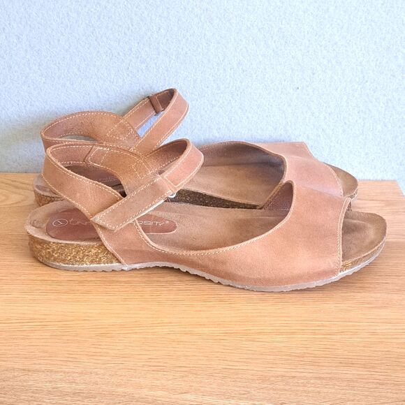 Unity in Diversity Ronda Women’s Sandals Tan Black Leather Slingback Size 40 US - Picture 1 of 13
